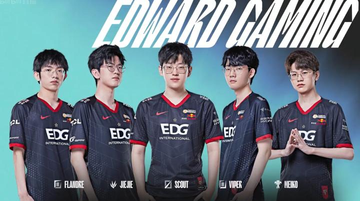 一个接应 一个接应