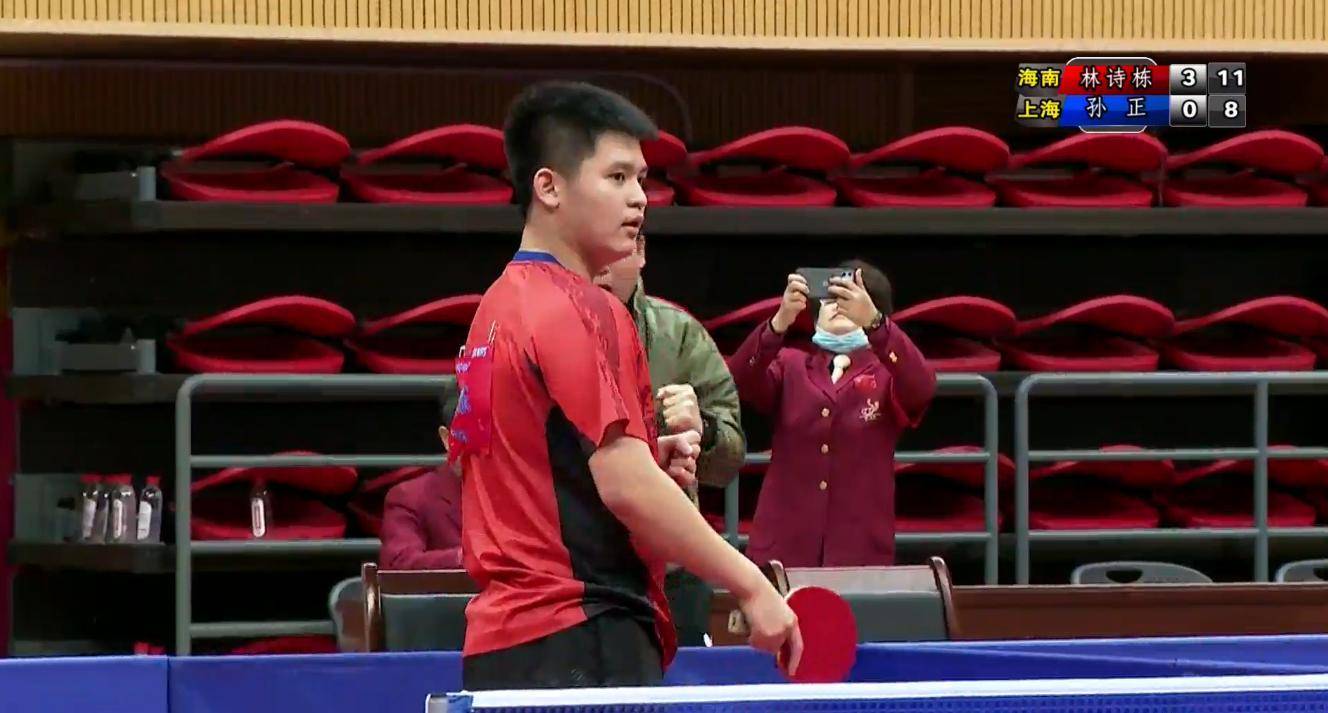 皮球擦柱而 皮球擦柱而