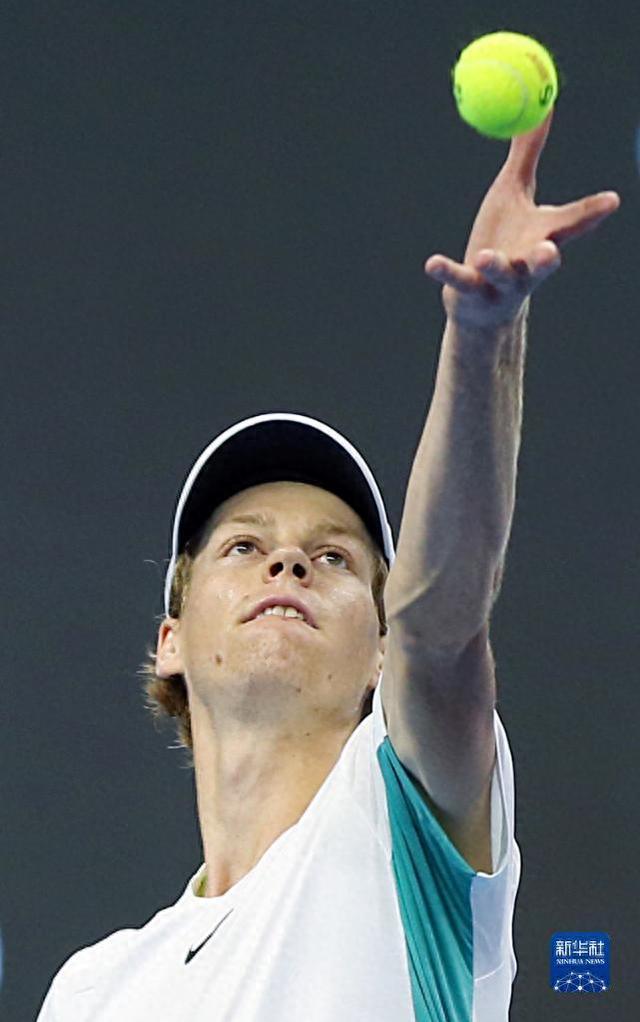 手虽略降 手虽略降